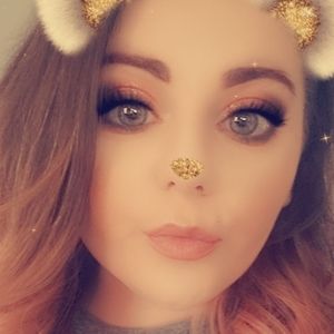 Meet your Posher, Pamela